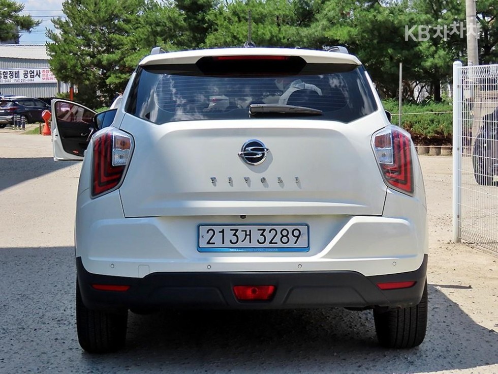 SsangYong Tivoli — miniaturë 4
