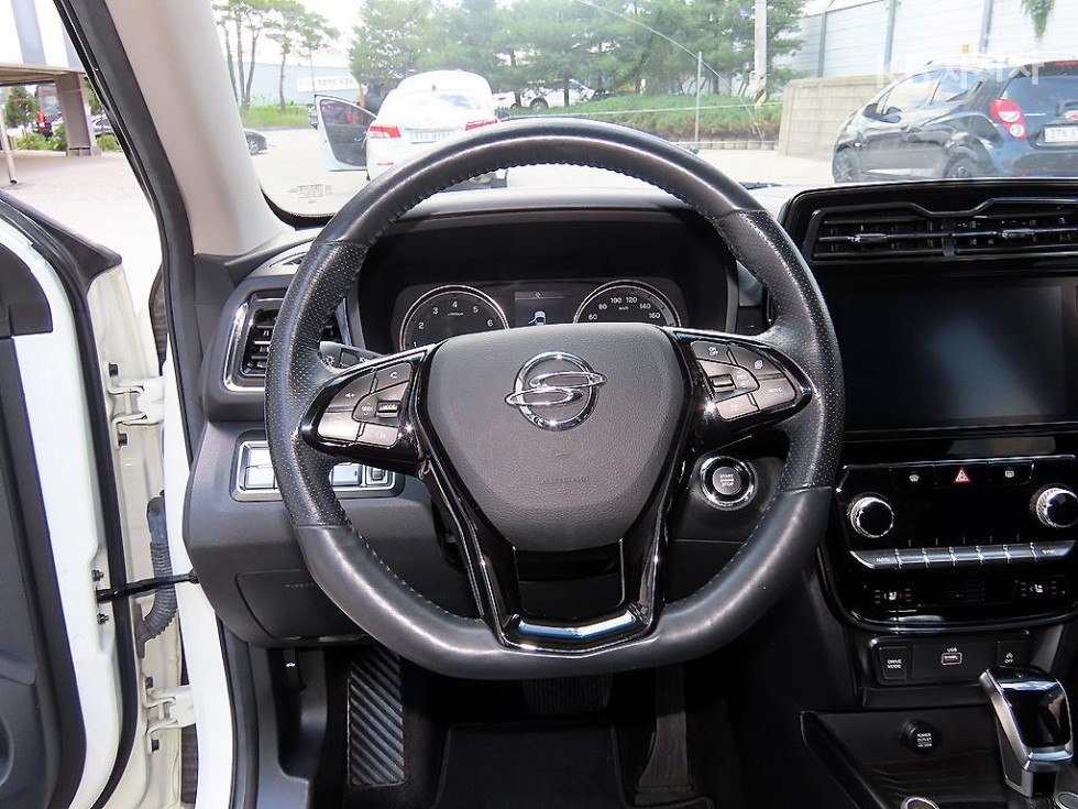 SsangYong Tivoli — miniaturë 8