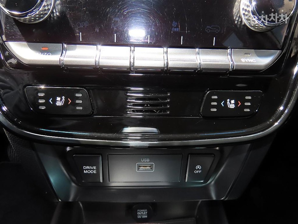 SsangYong Tivoli — miniaturë 14