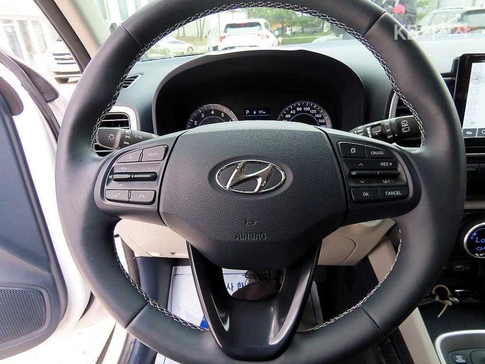 Hyundai Venue — miniaturë 8