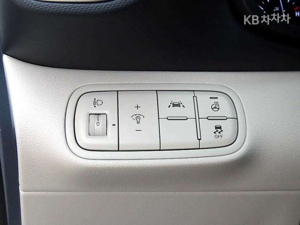 Hyundai Venue — miniaturë 12