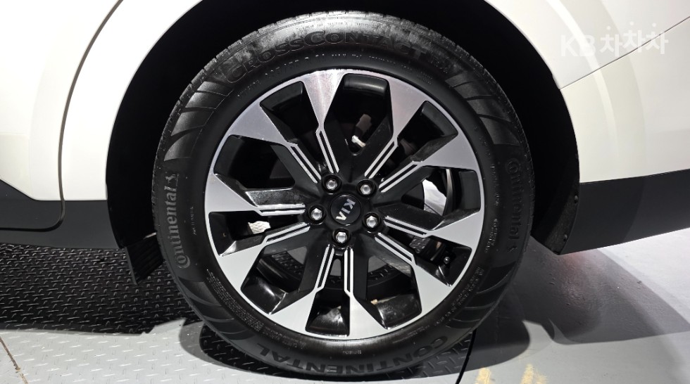 Kia Carnival — miniaturë 6