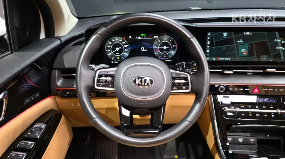 Kia Carnival — miniaturë 18