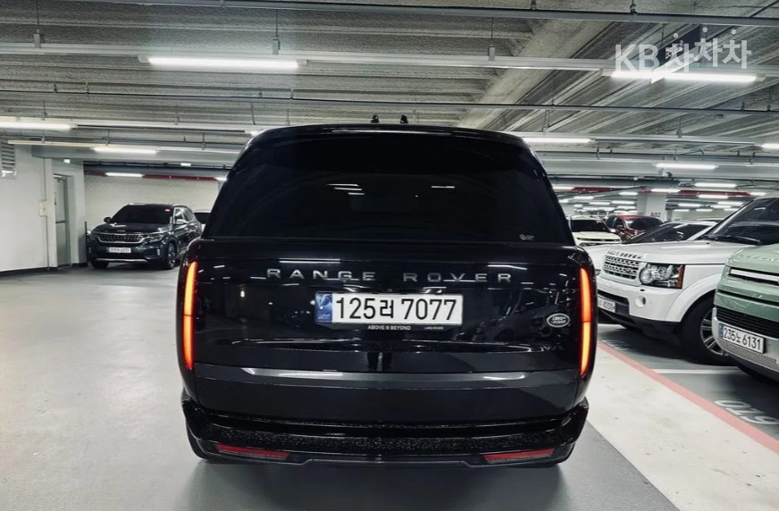 Land Rover Range Rover — miniaturë 4