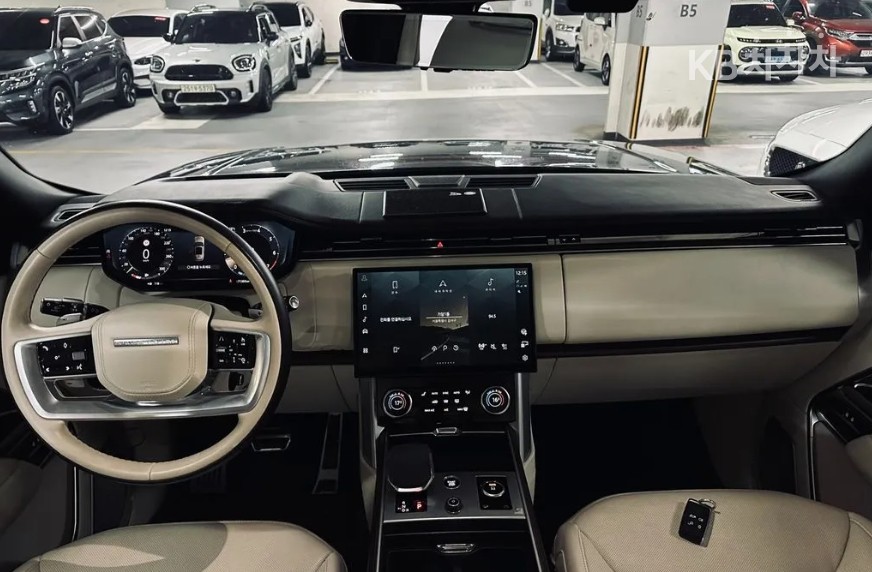 Land Rover Range Rover — miniaturë 12