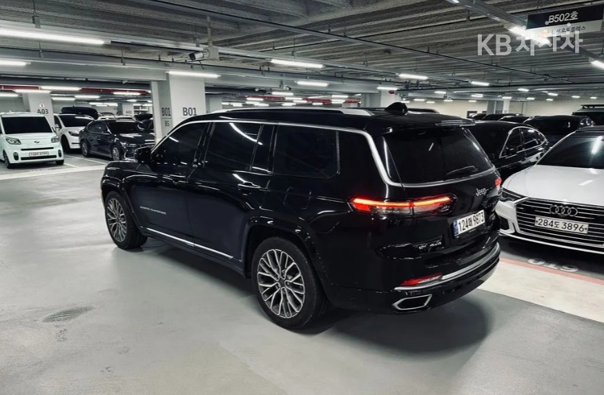 Jeep Cherokee — miniaturë 2