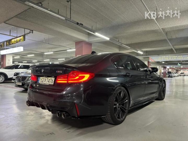 BMW M4 Coupe 2025 photo 4