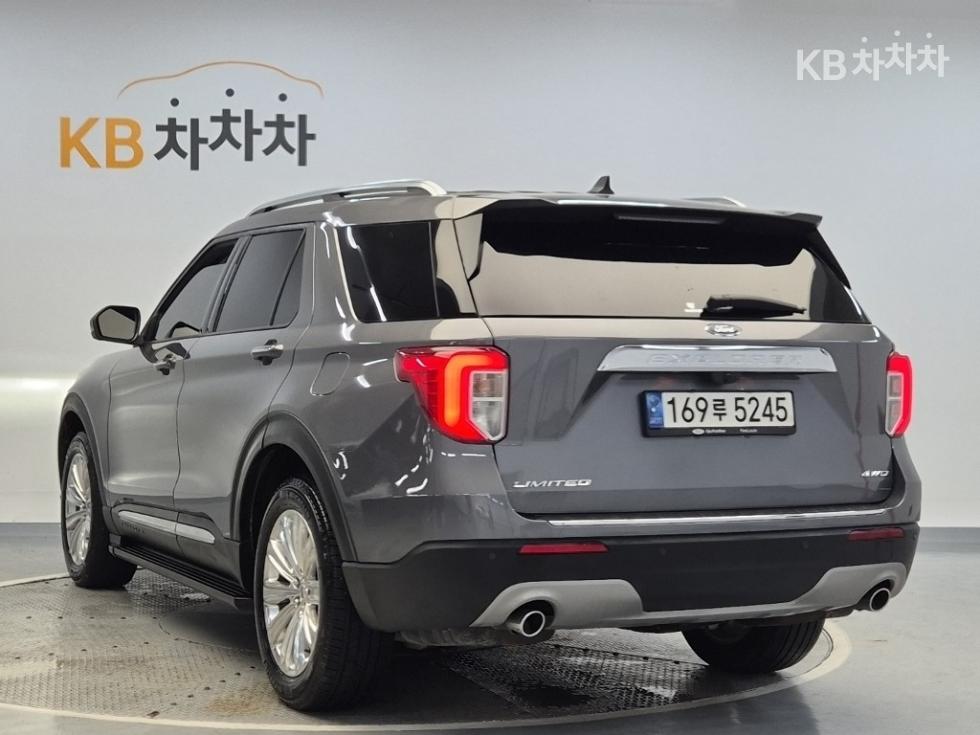 Ford Explorer — miniaturë 3