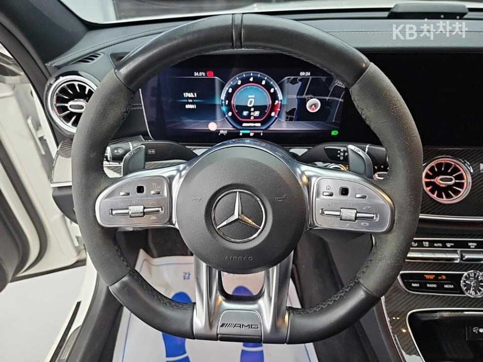 2019 Mercedes-Benz E photo