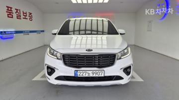 Kia Carnival 9  seats 2.2  diesel  prestige — foto 1