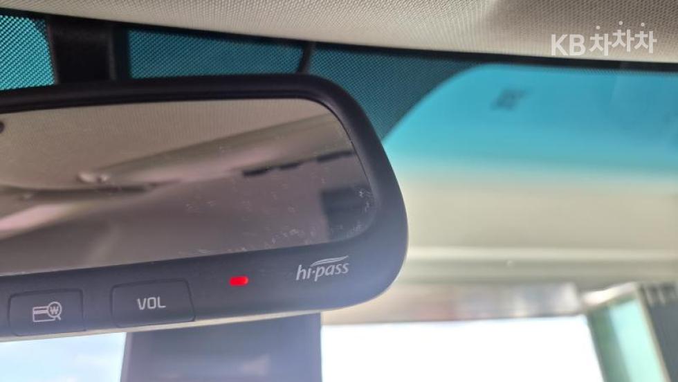 Kia Carnival — miniaturë 18