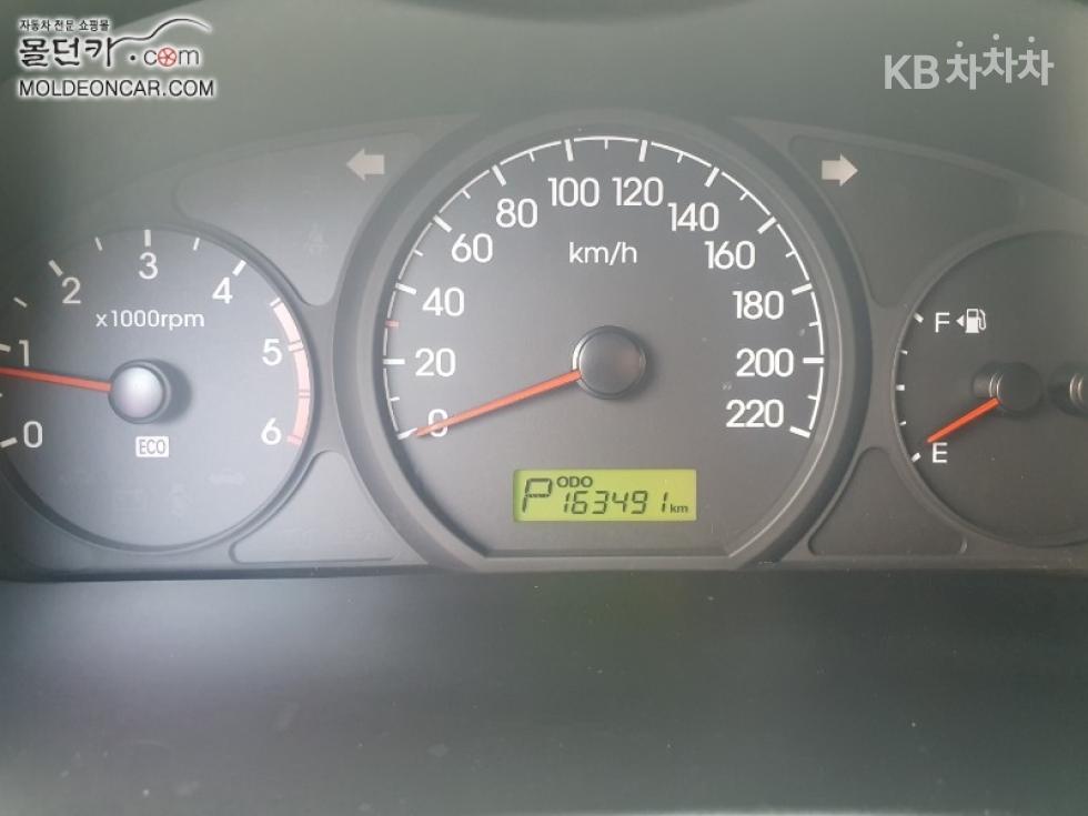 Hyundai Starex — miniaturë 9