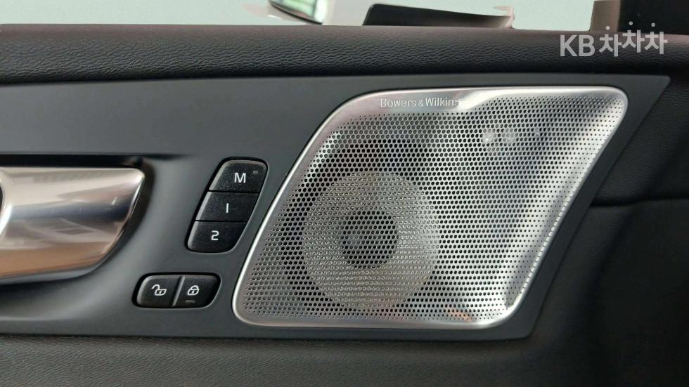 Volvo XC60 — miniaturë 8