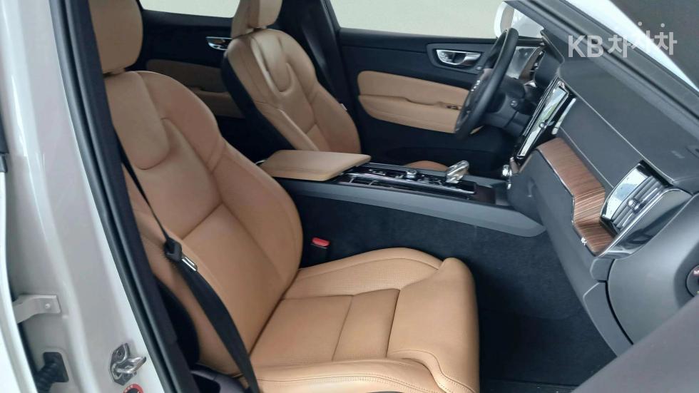 Volvo XC60 — miniaturë 9