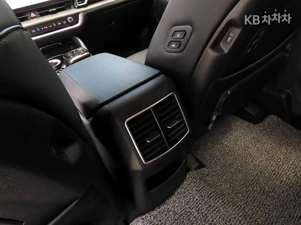Kia Sportage — miniaturë 15