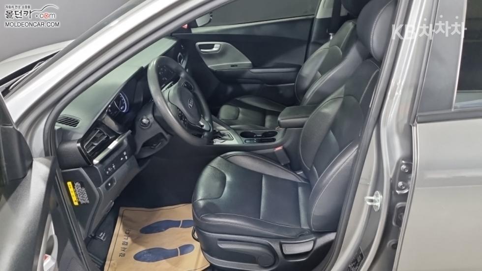 Kia Niro — miniaturë 9