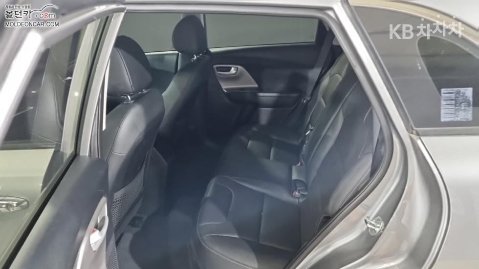 Kia Niro — miniaturë 10