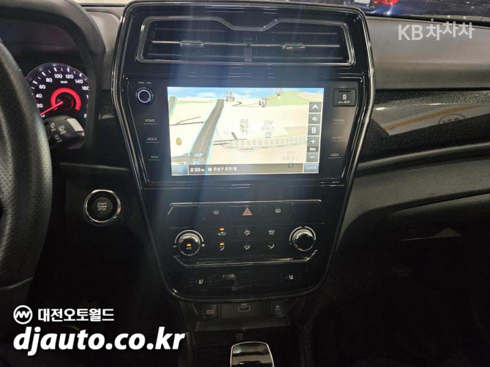 SsangYong Tivoli — miniaturë 9