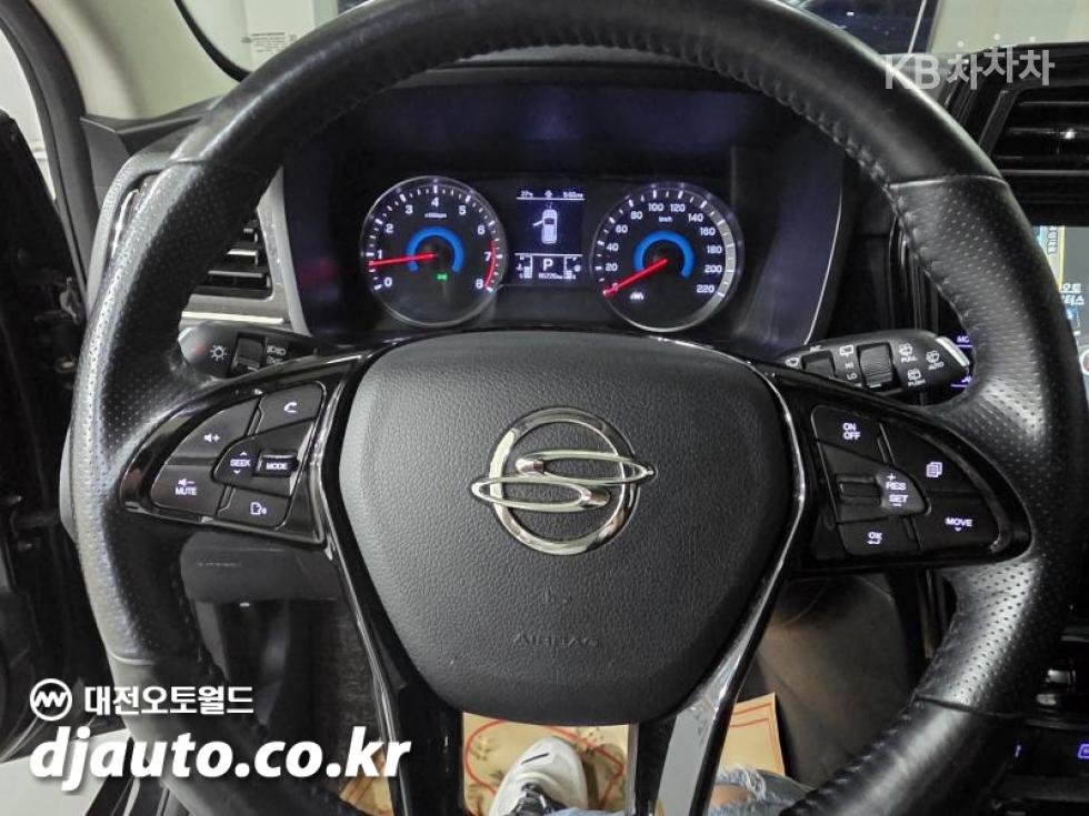 SsangYong Tivoli — miniaturë 9