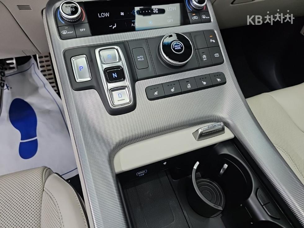 2022 Hyundai Used Car photo