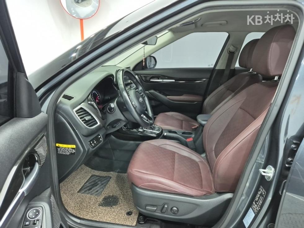 Kia Seltos — miniaturë 11