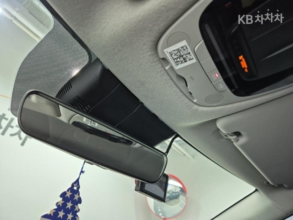 Kia Seltos — miniaturë 16