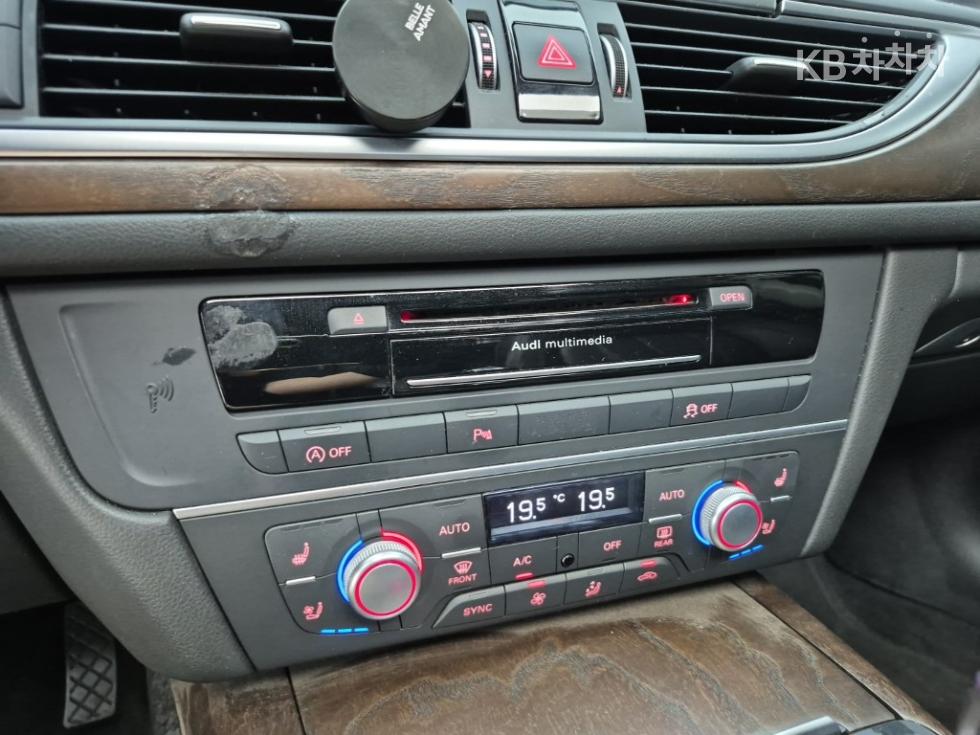 Audi A6 — miniaturë 10