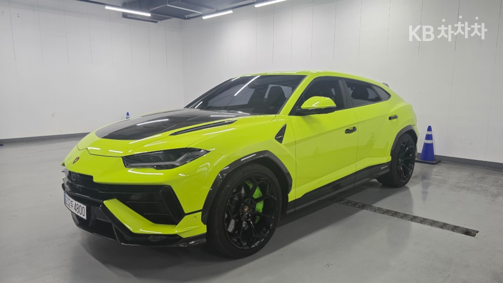 Lamborghini Urus — miniaturë 2