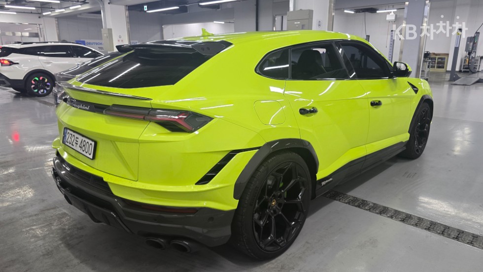Lamborghini Urus — miniaturë 4