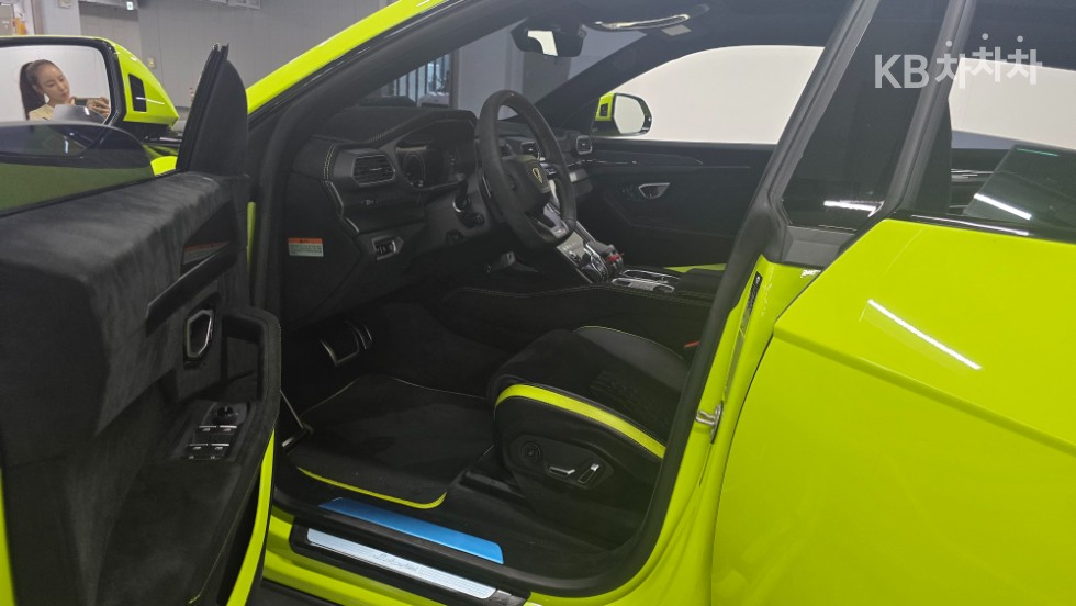 Lamborghini Urus — miniaturë 5