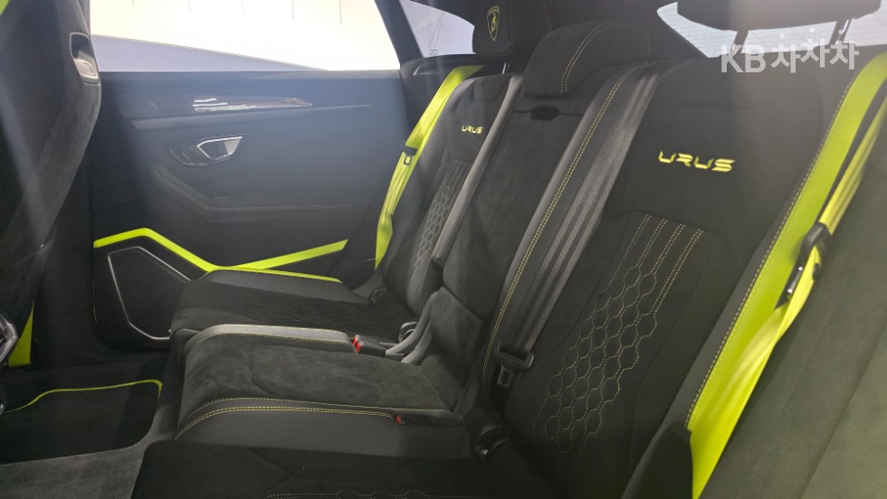 Lamborghini Urus — miniaturë 15