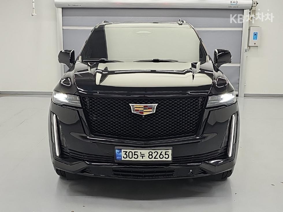 2021 Cadillac ESCALADE(5) photo