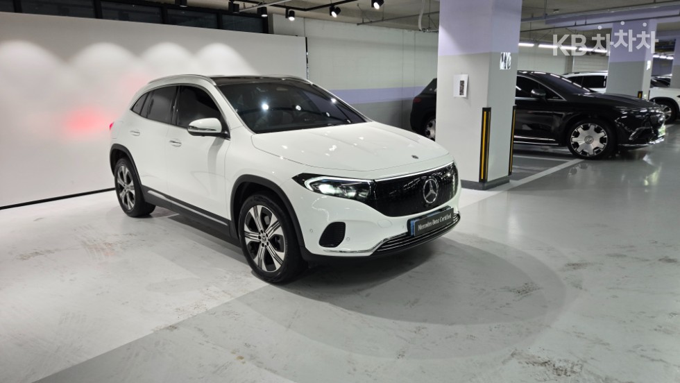 Mercedes-Benz EQA — miniaturë 2