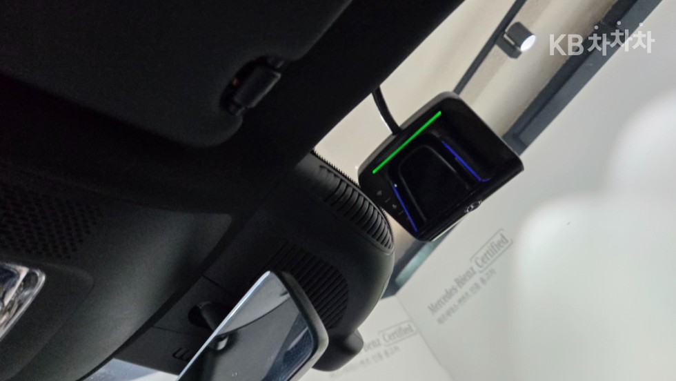Mercedes-Benz EQA — miniaturë 23