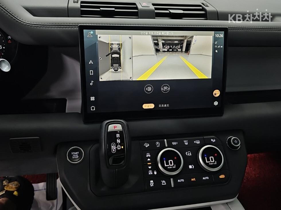 Land Rover Defender — miniaturë 10