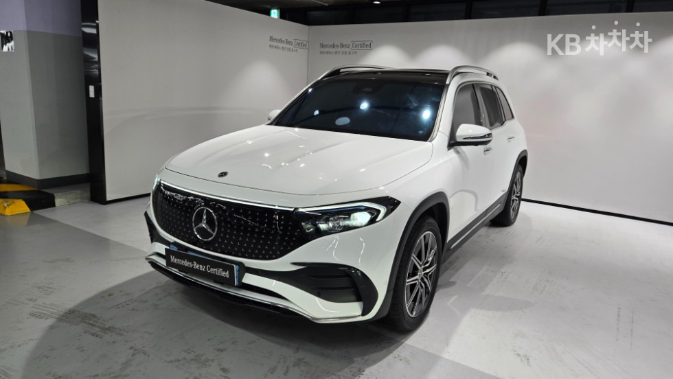 Mercedes-Benz EQB — miniaturë 10