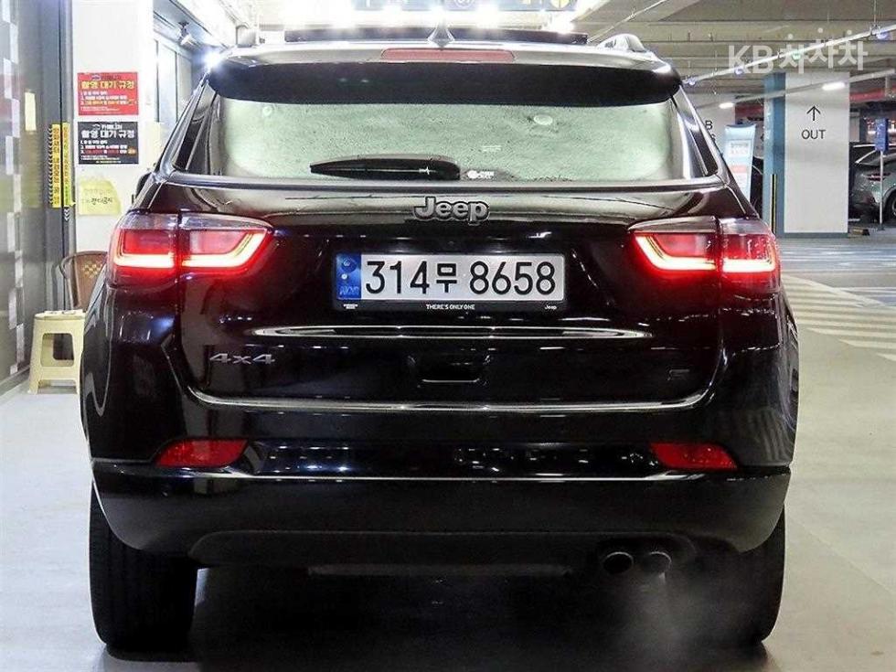 Jeep Compass — miniaturë 5