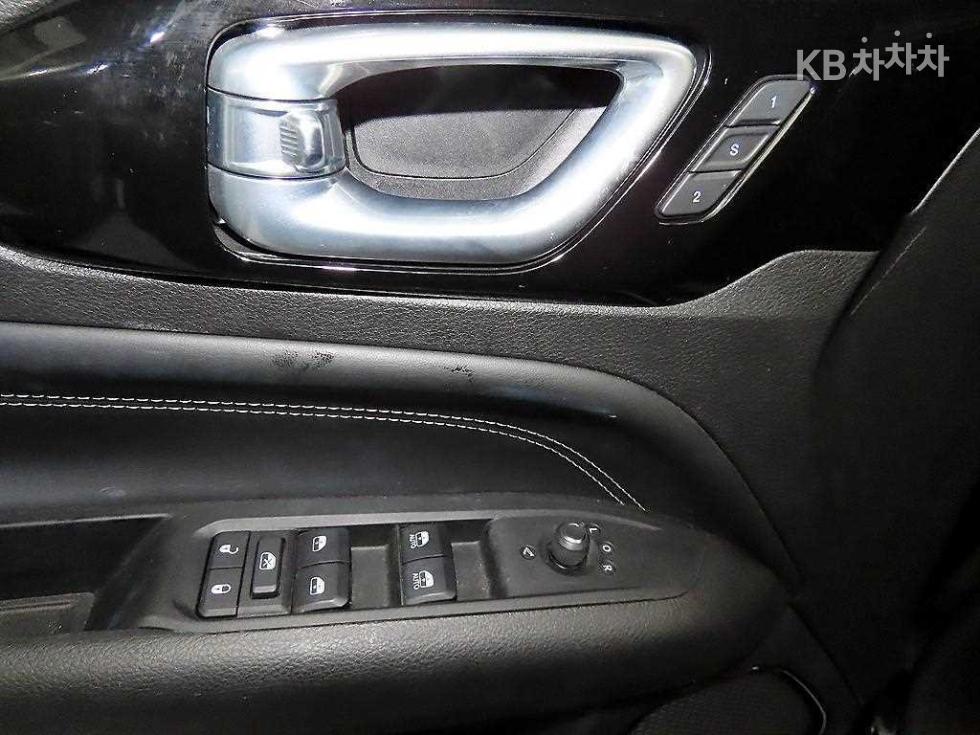 Jeep Compass — miniaturë 13