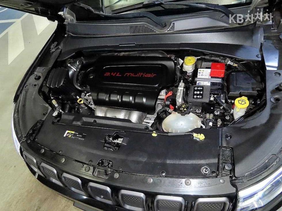 Jeep Compass — miniaturë 19