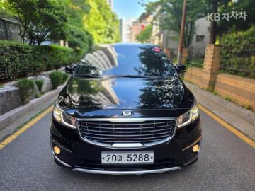 Kia Carnival 9인승 2.2 디젤 — foto 1