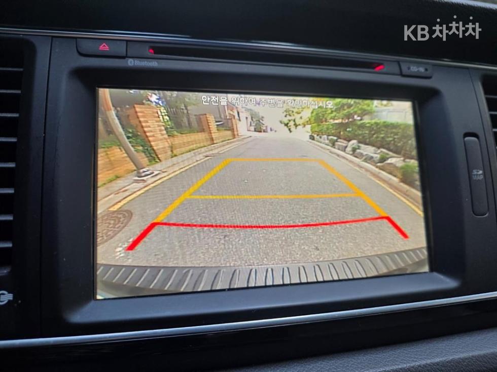 Kia Carnival — miniaturë 16