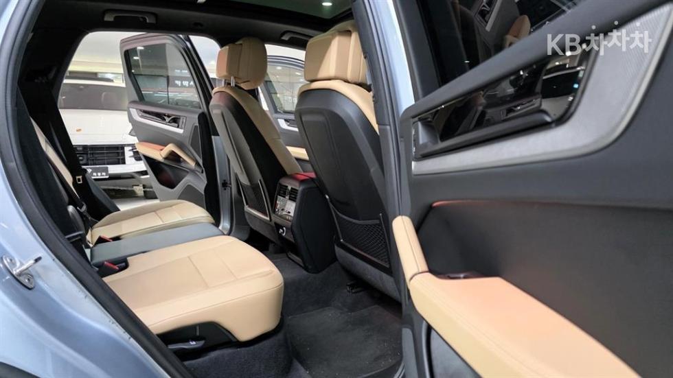 Porsche Cayenne — miniaturë 3