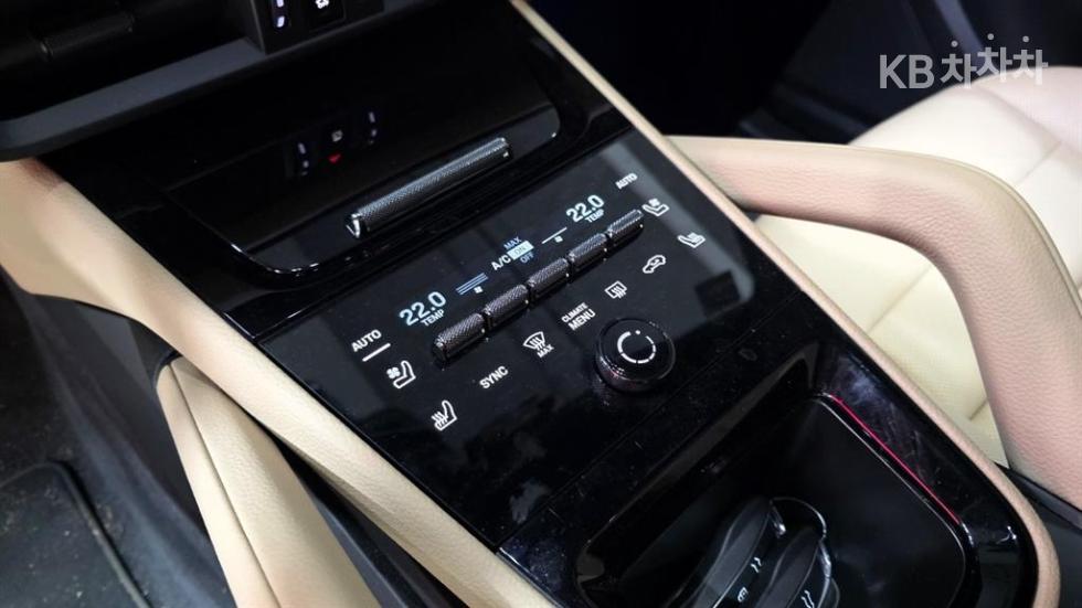 Porsche Cayenne — miniaturë 9