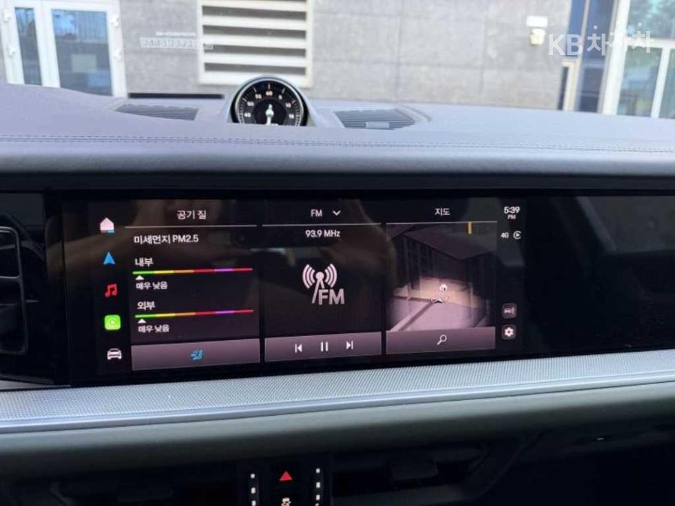 Porsche Cayenne — miniaturë 9