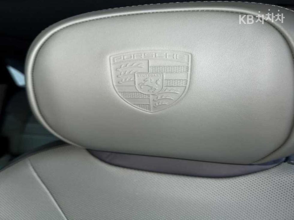 Porsche Cayenne — miniaturë 11