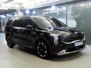 Kia Carnival 7-Seater Signature — foto 1