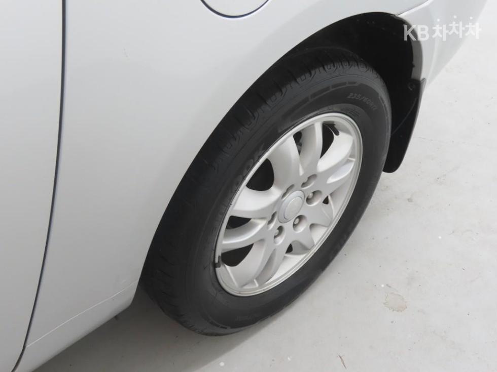 Kia Carnival — miniaturë 19