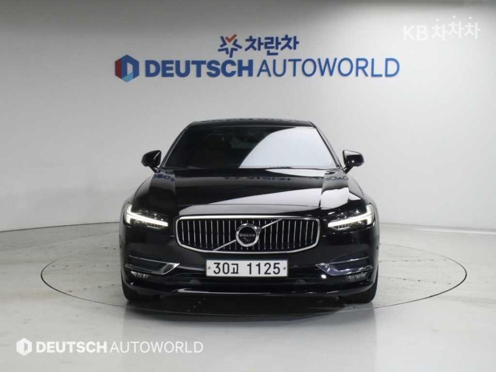 Volvo S90