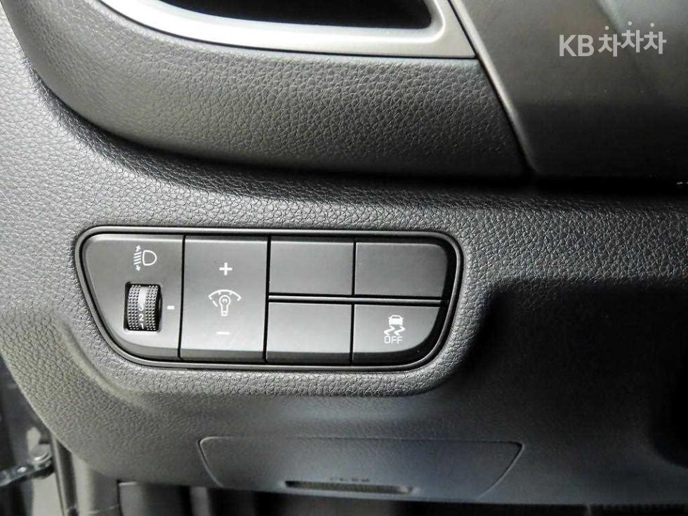 Kia Seltos — miniaturë 12