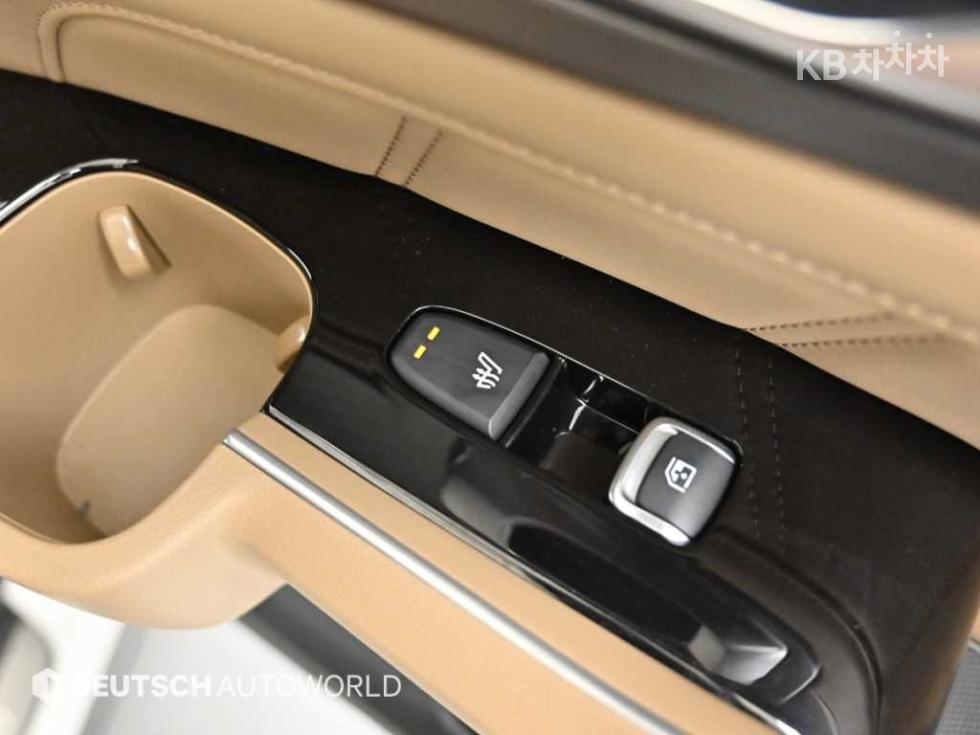 Kia Sorento — miniaturë 16